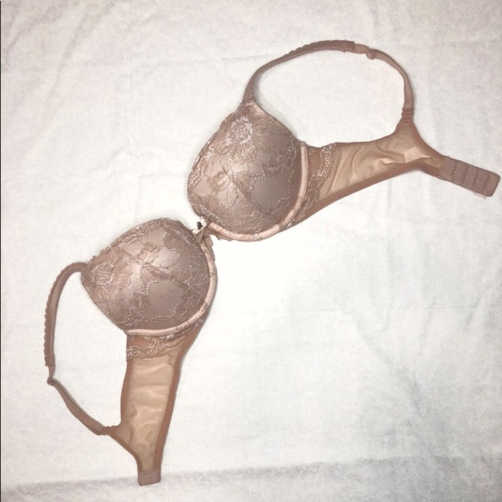 Victoria Secret | light pink Body by Victoria Push Up Bra 34C